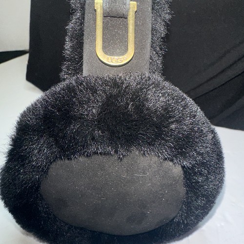 Ugg black sheepskin/leather