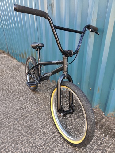 Entry level bmx - 21",