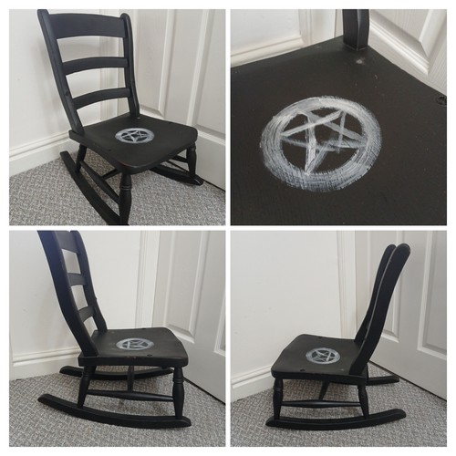 Vintage black wooden childs - -,