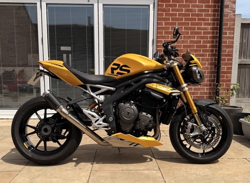 Triumph speed triple 1200 - triumph,