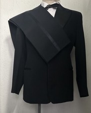 1950s Men’s Tuxedo Suit