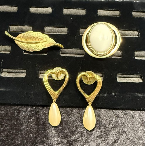 Vintage avon set two - avon, of