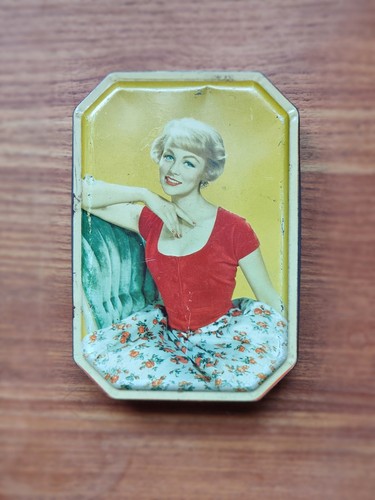 Vintage metal tin arthur - vintage,