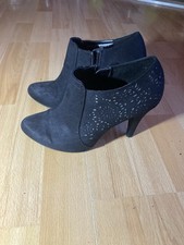38/5 Stiletto Heel Zipped