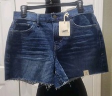 Ana a new Approach Brand, DK