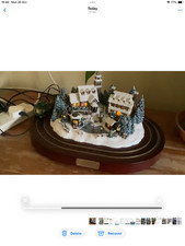 THOMAS KINKADE HOME FOR THE HOLIDAYS CENTERPIECE VILLAGE CHRISTMAS TRAIN WORKING