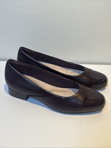 Clarks women size 5 - clarks,