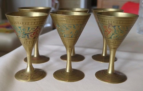 Vintage small brass stunning - brass,