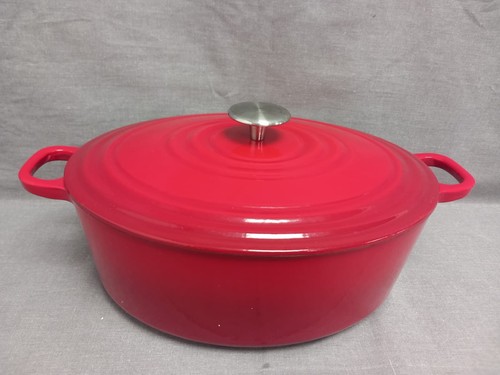 Cast iron casserole dish - dish, pot