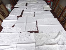 Assorted vintage table linen