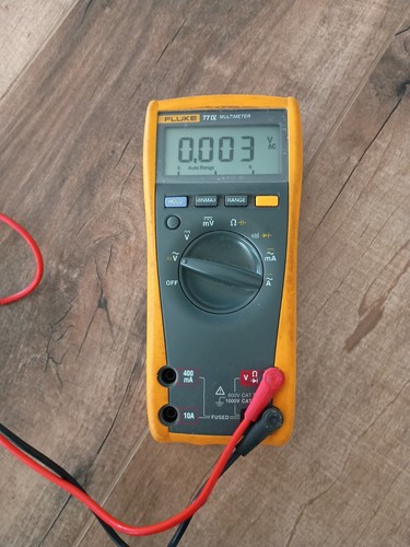 Fluke digital multimeter - fluke, iv