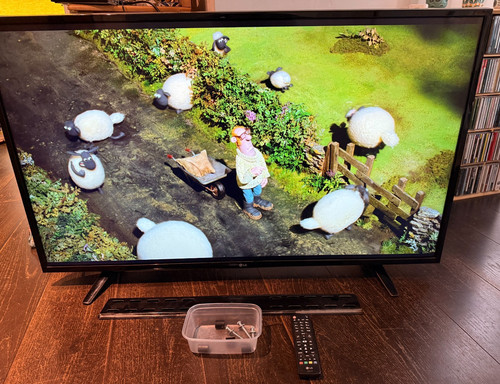 Inch ultra 4k - 49-inch, smart