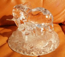 BEAUTIFUL GLASS ELEPHANT MUMMY