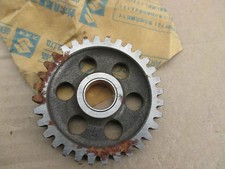 NOS SUZUKI RV90 1972-74 FIRST 1ST DRIVEN GEAR 24310-17600