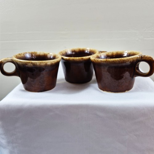 Vintage hull pottery crestone - vintage,