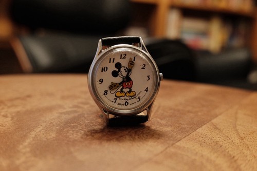 Vtg lorus seiko disney - by,