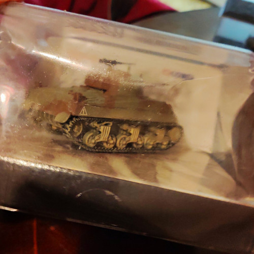 Corgi wwii legends sherman - wwii,