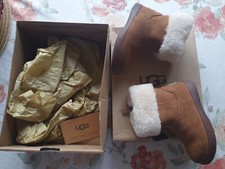 UGG Childrens Boots Size UK 5