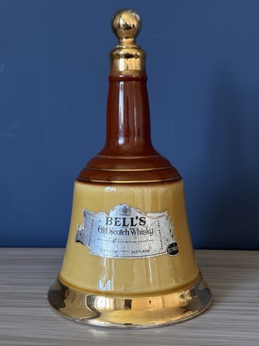 Vintage bells old scotch - a,