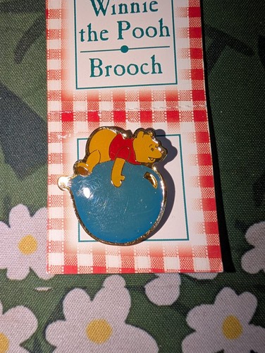 Winnie the pooh floating a - the,