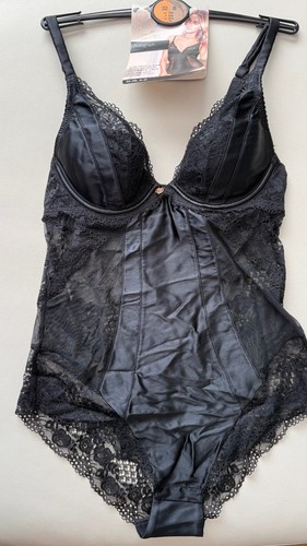 Bnwt rosie autograph - bnwt, m&s