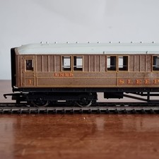 Hornby R479 Gresley Teak
