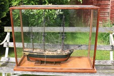 HMS BOUNTY 1787 MODEL SHIP in the BUILDERS MODEL STYLE & GLASS CASE nh