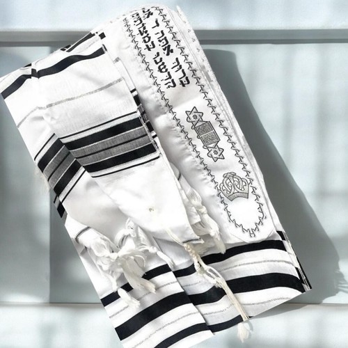 Jewish tallit prayer shawl - tallit,