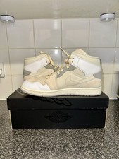 Air Jordan 1 Mid Craft Inside