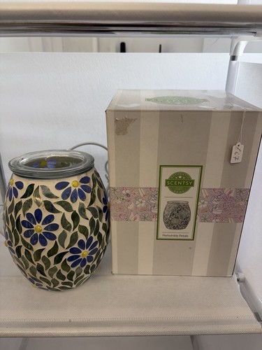 Scentsy periwinkle petals - scentsy,