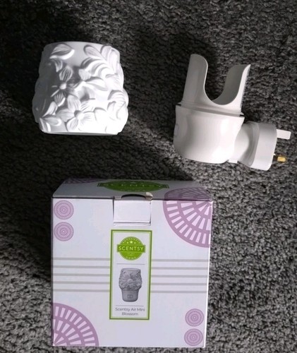 Scentsy wall fan - scentsy,