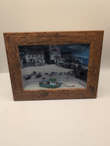 Framed diorama ives - framed,