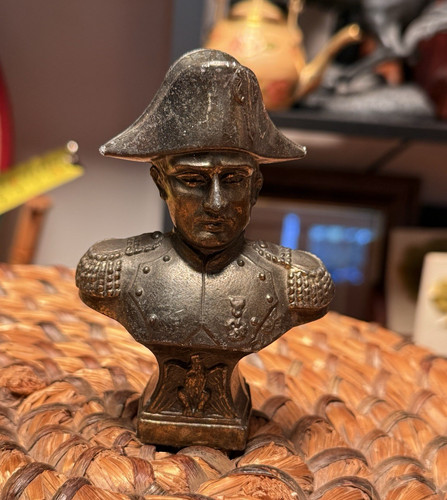 Napoleon bonaparte bust - napoleon,