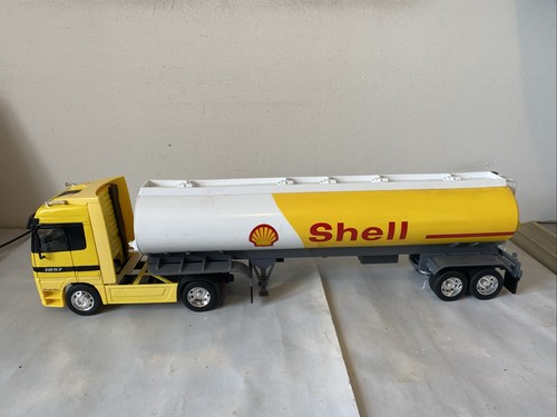 Welly mercedes benz - 1/32,