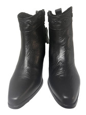 Boots Country Western Line