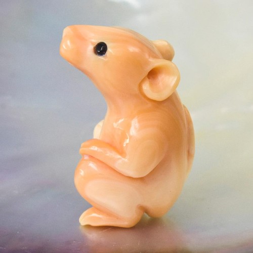 Rat sculpture carved apricot - carved,