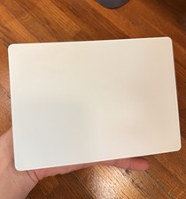  Apple Magic Trackpad 2