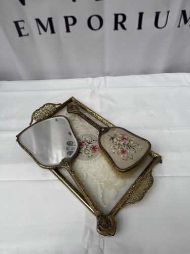 Petit point vanity dressing - point,