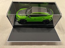 Brand New Green Lamborghini Urus Performante 1:18 Scale Car MR Collection Model
