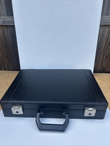 Vintage black hard shell - hard,