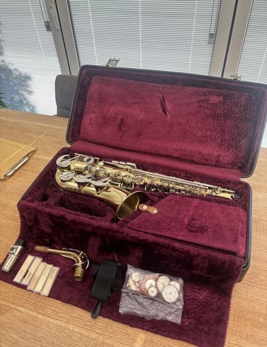 Alto saxophone corton with - corton,