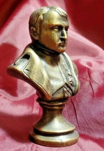 Statue hot cast bronze - g,