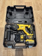 Dewalt 18V XR SDS Hammer Drill With 2 X 4.0ah Batteries And Charger