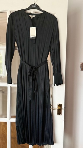 Bnwt marks spencer autograph - &,