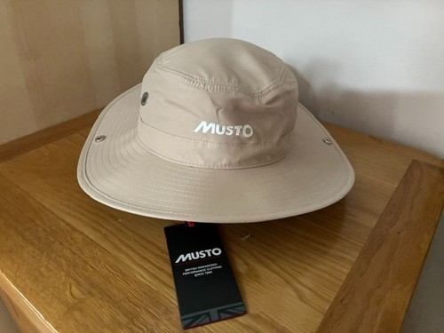 Musto brimmed hat beige bnwt - hat,