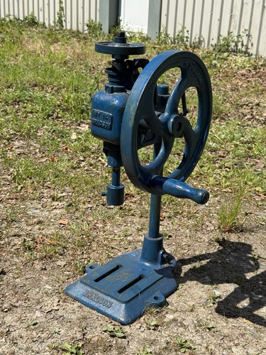 1940s vintage bradson hand - 1940s,