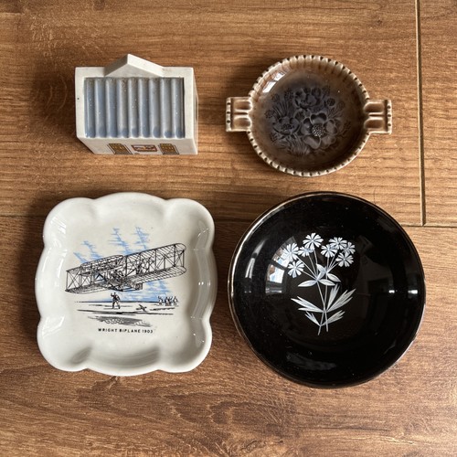 Vintage wade items pin - -,