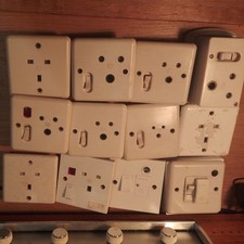 Nice Vintage JOB LOT"MK"  sockets Bakelite  MK