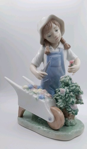 Lladro nao decorating - lladro,