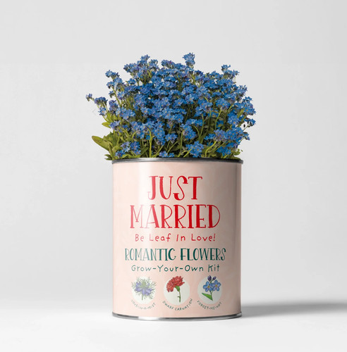 Just married flowers love - just,